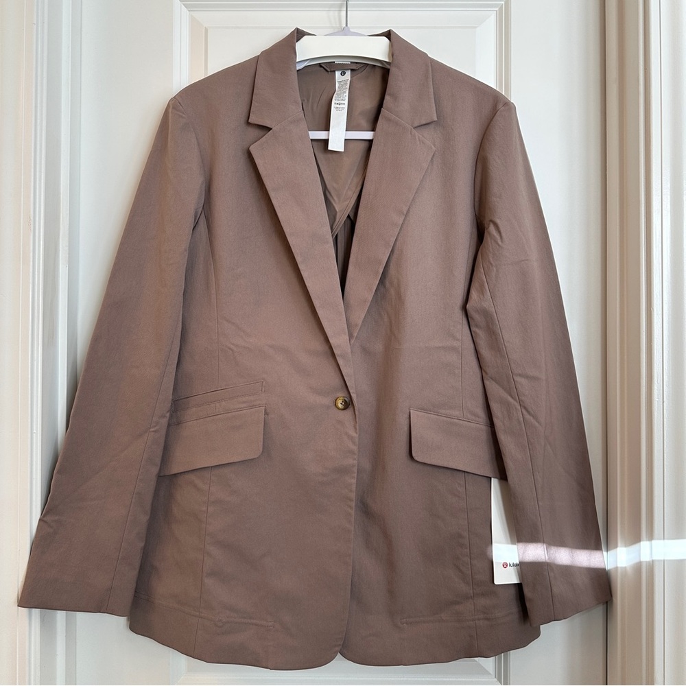 NWT Lululemon Relaxed-Fit Twill Blazer (taupe) - Picture 5 of 11